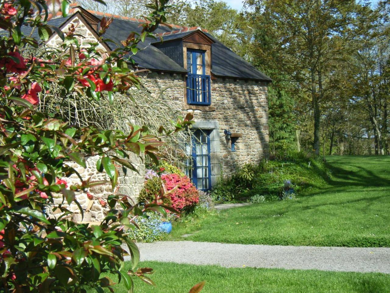 Au Pont Ricoul Saint-Pierre-de-Plesguen Exterior foto